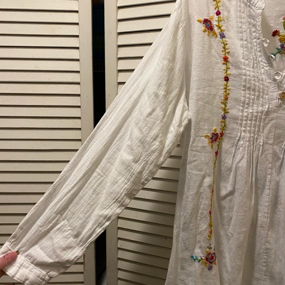 Embroidered festive top - Picture 3 of 6